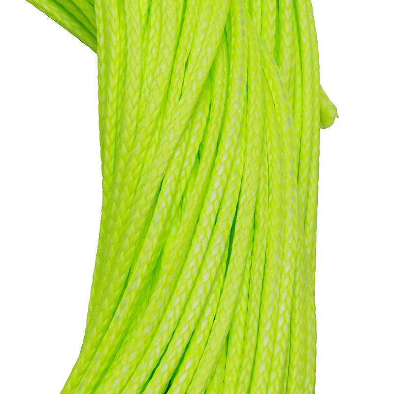 Image of the Dyna-Glide throw line in green, a premium, durable throw line designed for precision and ease in arborist operations. Its lightweight construction ensures smooth, accurate throws for your rigging needs. Call Endor's Arborist & Rope Supply at (234) 410-3240 for more information or to make a purchase.