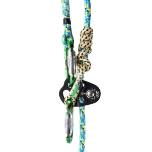 The OMEGA PACIFIC Raider Aluminum Carabiner in Radioactive Green is designed for heavy-duty use in climbing, rigging, and arborist tasks. Built from durable aluminum, this carabiner features a secure locking mechanism for maximum safety. Perfect for professionals who need reliability and strength. Contact Endor’s Arborist & Rope Supply at (234) 410-3240 for more information and to place an order today!
